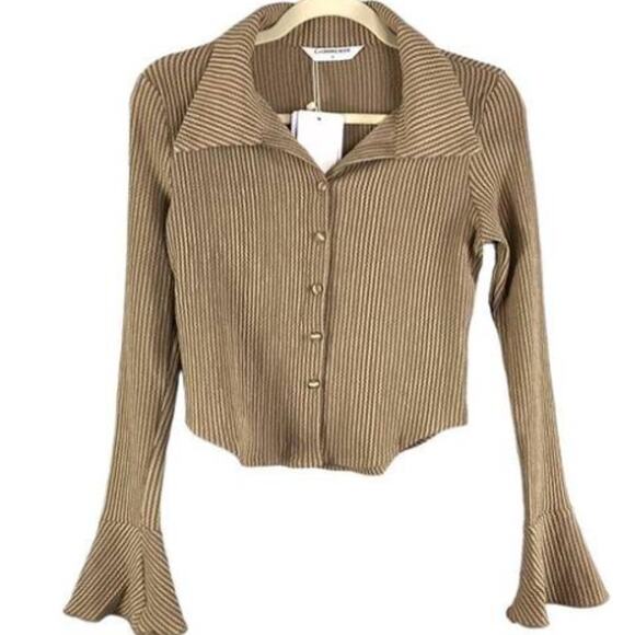 Collared button Up Bell Sleeve Top | Size 8-10 | Commense - Picture 3 of 5